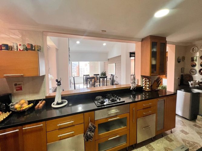 Apartamento de 4 alcobas en venta en El Poblado, Medellín, 265 m² · foto 6 de 20