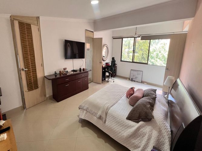 Apartamento de 4 alcobas en venta en El Poblado, Medellín, 265 m² · foto 17 de 20