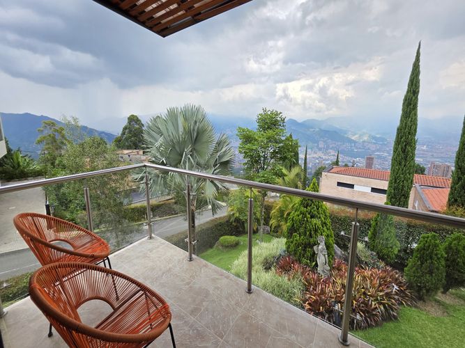 Casa de 3 alcobas en venta en Los Balsos, Medellín, 450 m² · foto 17 de 21