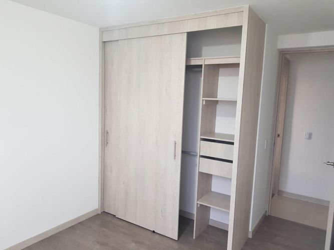Apartamento de 3 alcobas en venta en La Doctora, Sabaneta, 74 m² · foto 9 de 13