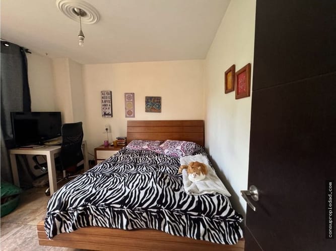 Apartamento de 3 alcobas en venta en El Diamante No. 2, Medellín, 101 m² · foto 11 de 12