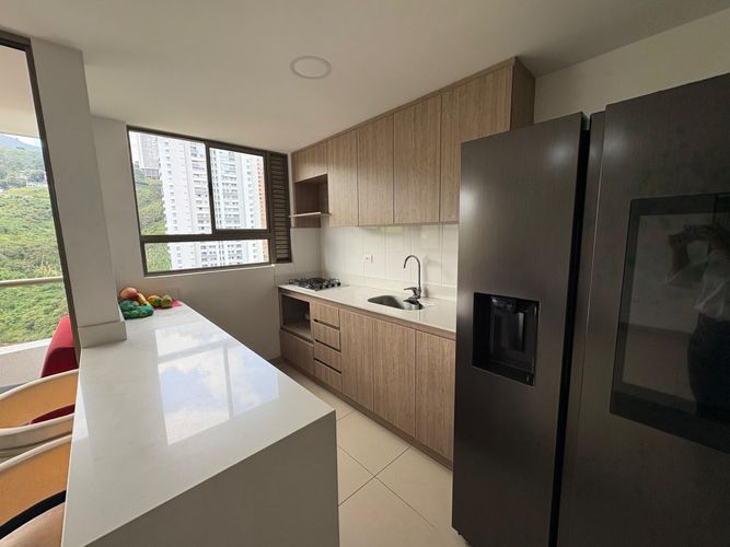 Apartamento de 3 alcobas en venta en Mayorca, Sabaneta, 85 m² · foto 3 de 24
