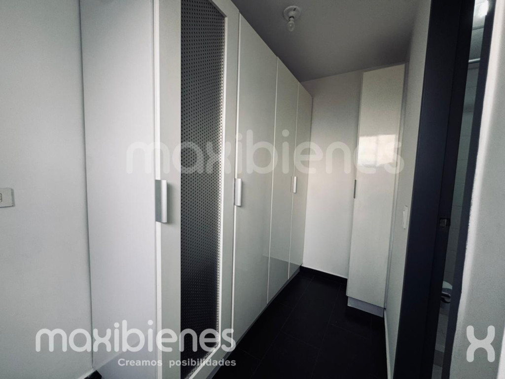 Apartamento en arriendo en Castropol, Medellín · foto 3 de 17