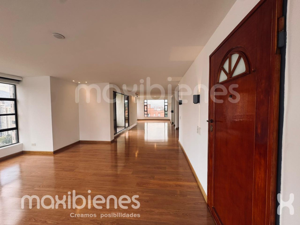 Apartamento en arriendo en Castropol, Medellín · foto 4 de 17