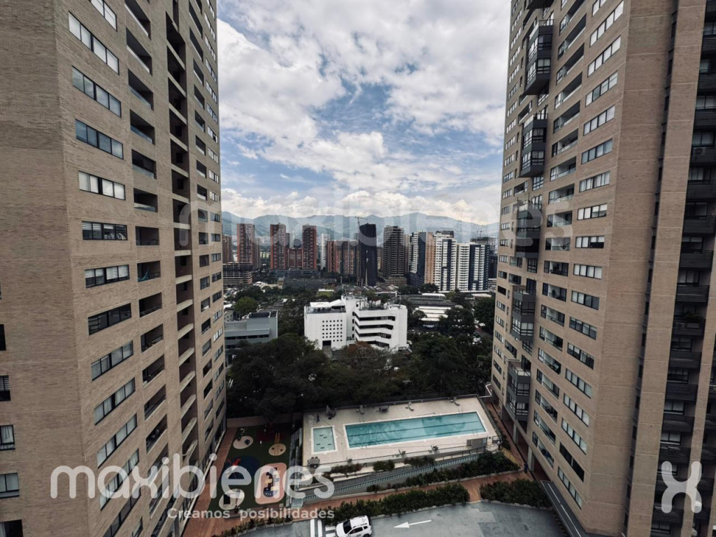Apartamento en arriendo en Castropol, Medellín · foto 9 de 17