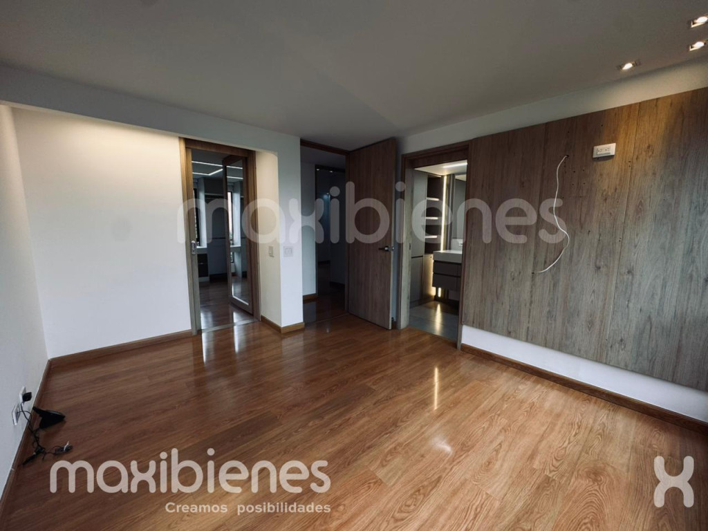 Apartamento en arriendo en Castropol, Medellín · foto 12 de 17