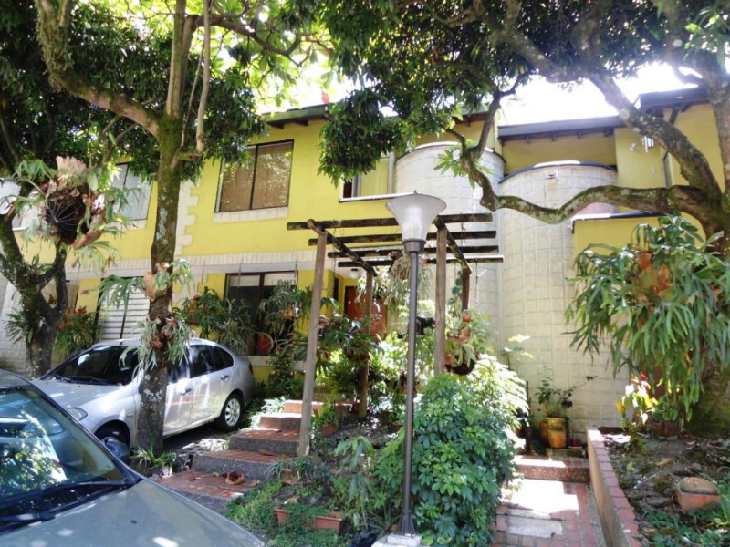3BR House in Loma de los bernal (120 m²) for Sale