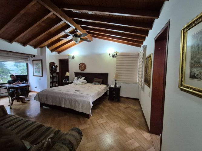 Casa de 4 alcobas en venta en El Diamante No. 2, Medellín, 318 m² · foto 5 de 24
