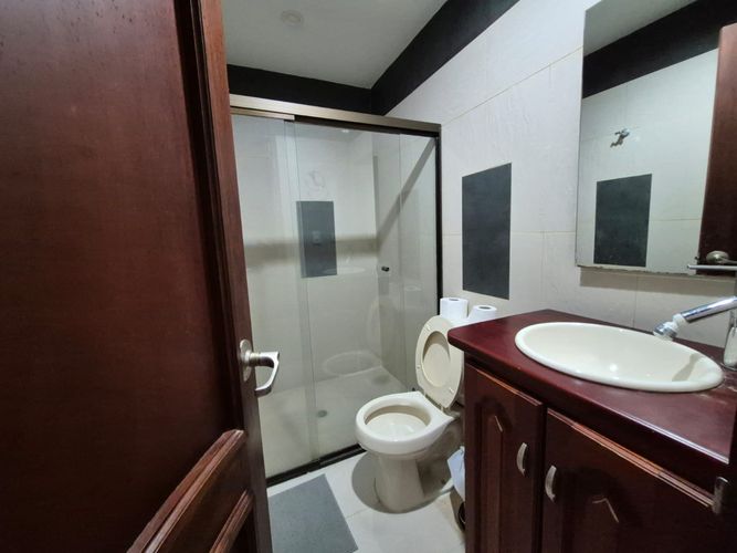 Casa de 4 alcobas en venta en El Diamante No. 2, Medellín, 318 m² · foto 6 de 24
