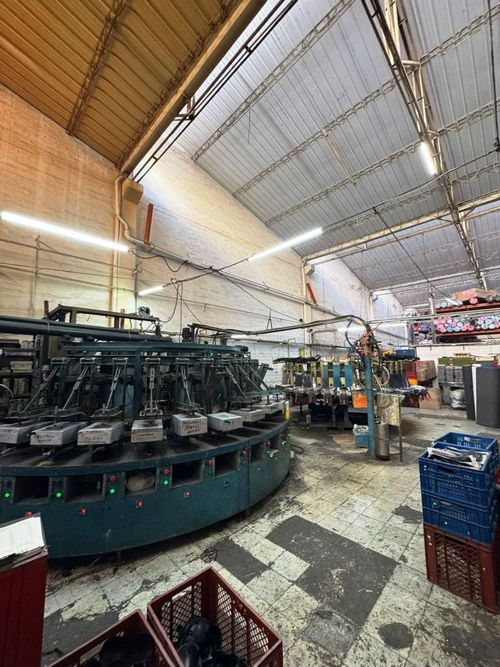 Bodega en venta en Colombia, Medellín, 1699 m² · foto 13 de 20