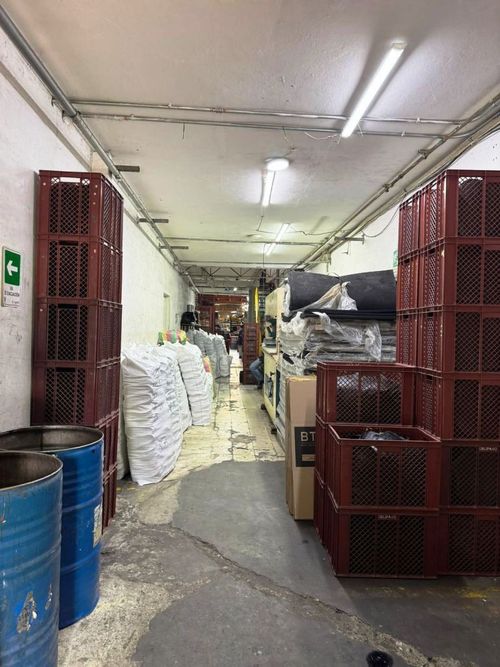 Bodega en venta en Colombia, Medellín, 1699 m² · foto 15 de 20
