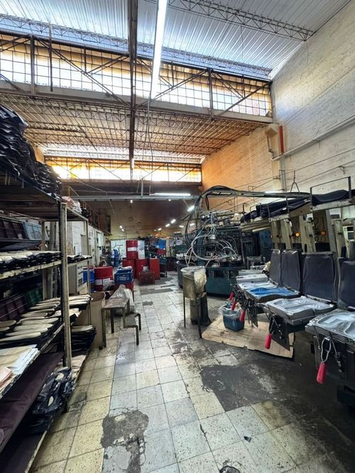 Bodega en venta en Colombia, Medellín, 1699 m² · foto 16 de 20