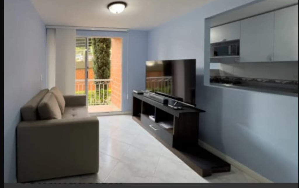Apartamento en venta en El Poblado, Medellín · foto 10 de 13