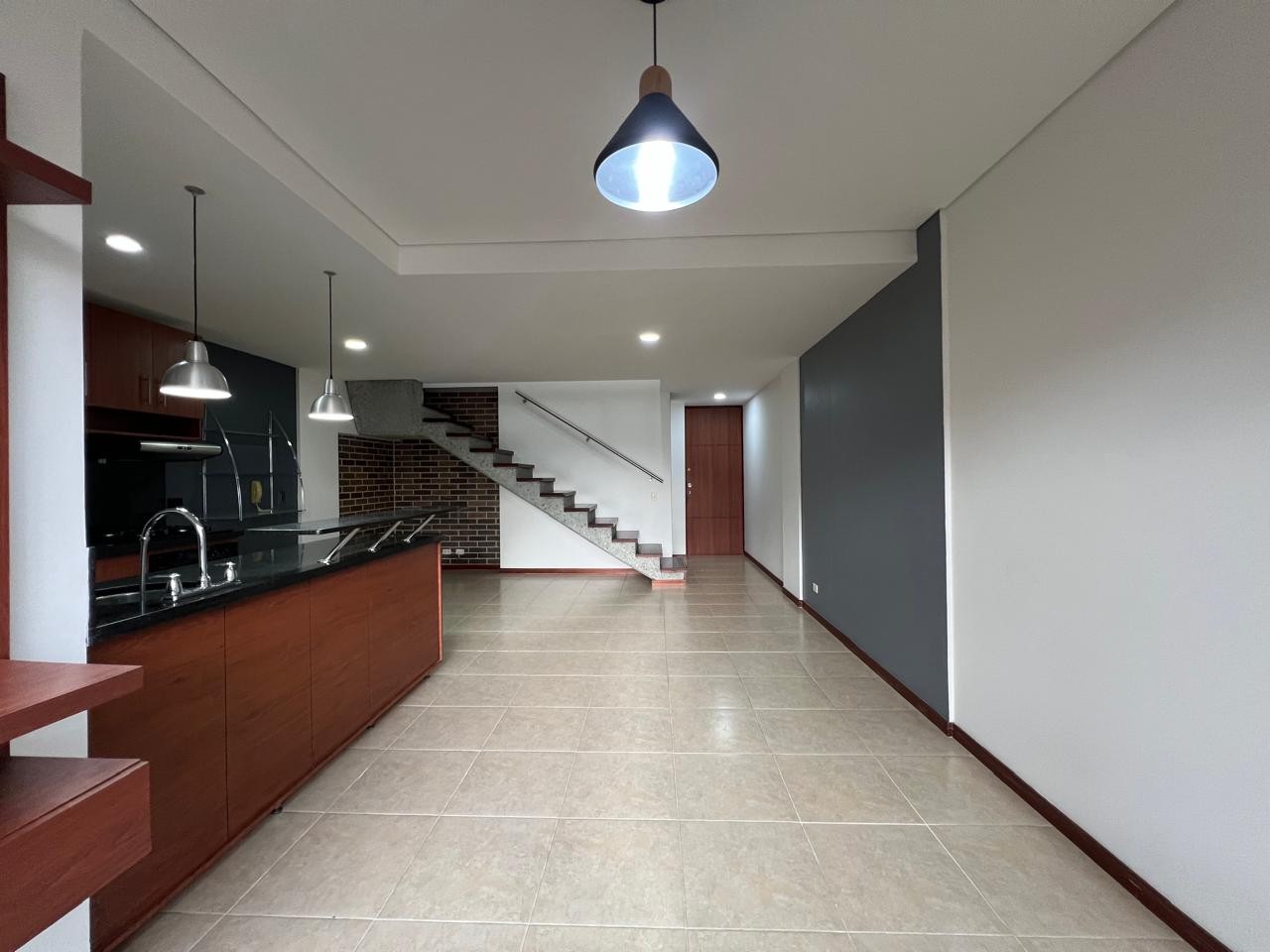 Apartamento en arriendo en El Poblado, Medellín · foto 2 de 13