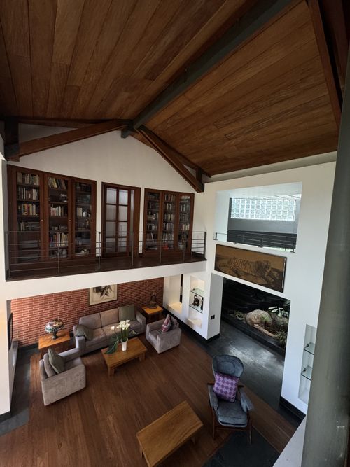 Casa de 5 alcobas en venta en El Poblado, Medellín, 750 m² · foto 8 de 18
