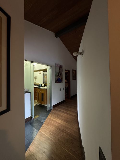 Casa de 5 alcobas en venta en El Poblado, Medellín, 750 m² · foto 17 de 18