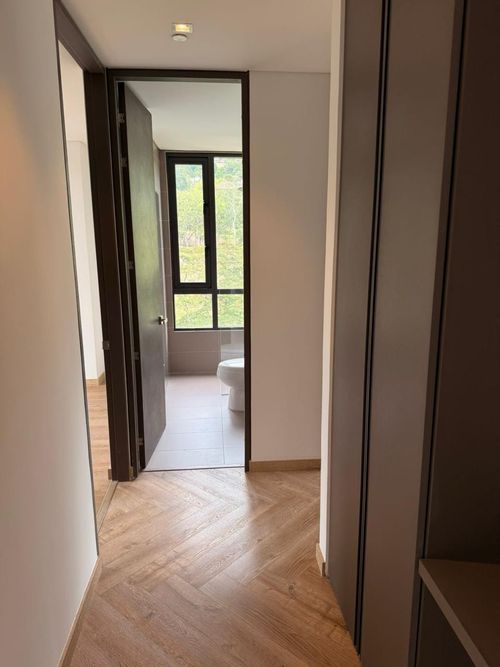 Apartamento de 2 alcobas en venta en Los Naranjos, Medellín, 105 m² · foto 12 de 13
