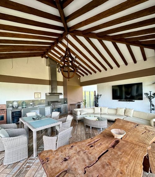 Casa de 5 alcobas en venta en Bolivariana, Medellín, 776 m² · foto 9 de 24