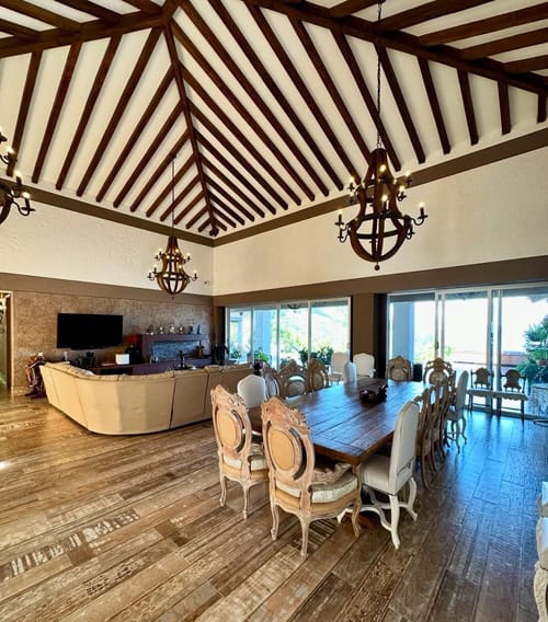 Casa de 5 alcobas en venta en Bolivariana, Medellín, 776 m² · foto 13 de 24