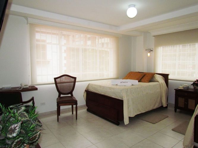 Casa de 11 alcobas en venta en Chapinero Alto, Bogotá, 572 m² · foto 7 de 22