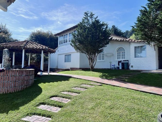 Finca en venta en La Ceja, 760 m² · foto 2 de 23