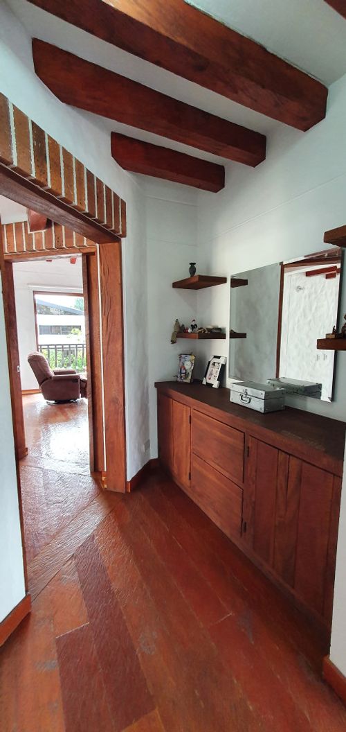 Casa de 3 alcobas en venta en Centro, La Estrella, 320 m² · foto 18 de 24