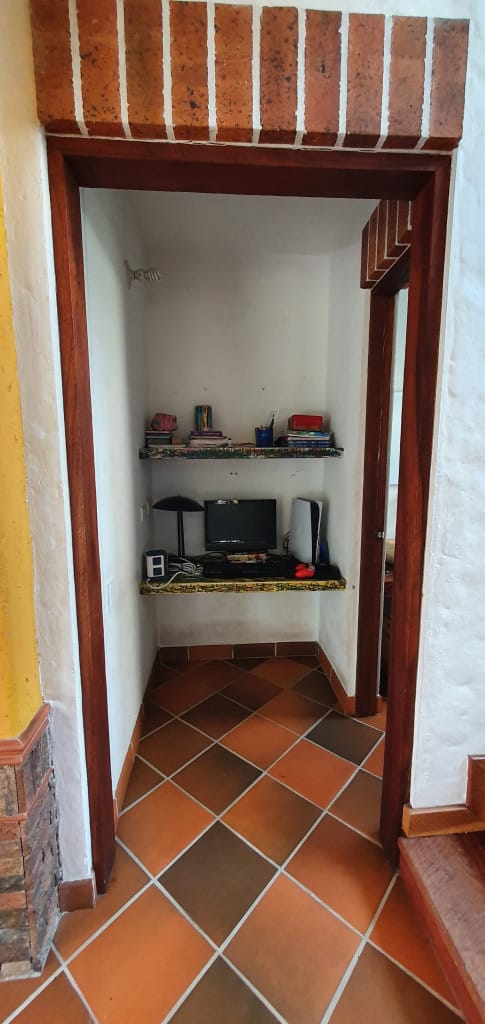 Casa de 3 alcobas en venta en Centro, La Estrella, 320 m² · foto 23 de 24