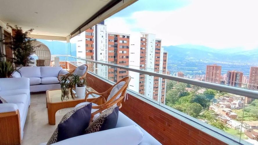 Apartamento en venta en El Tesoro, Medellín · foto 17 de 20