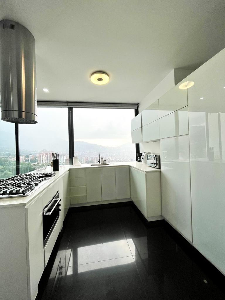 Apartamento en venta en San Lucas, Medellín · foto 16 de 24
