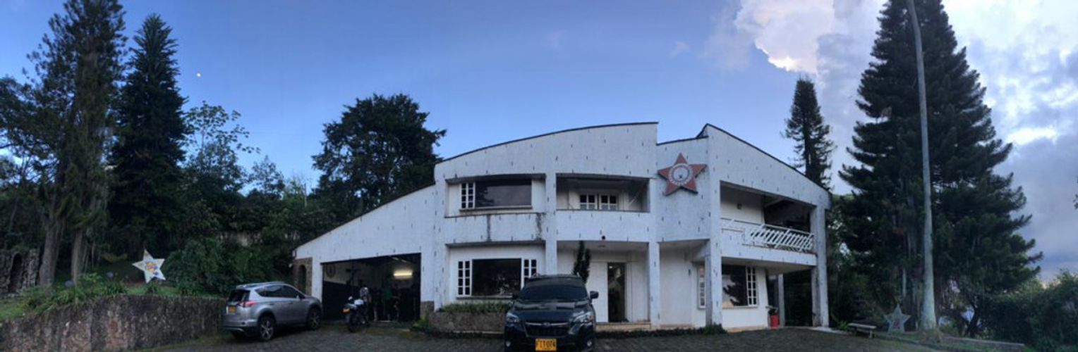 Casa de 7 alcobas en venta en Los Balsos, Medellín, 803 m² · foto 5 de 11
