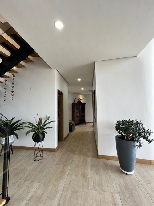 Casa de 5 alcobas en venta en La Tablaza, La Estrella, 450 m² · foto 3 de 24