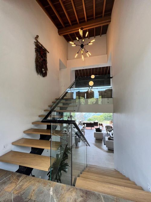 Casa de 5 alcobas en venta en La Tablaza, La Estrella, 450 m² · foto 17 de 24