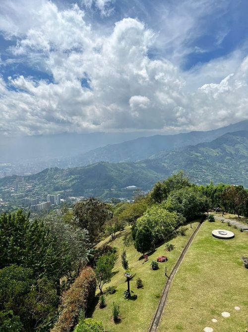 Casa de 5 alcobas en venta en La Tablaza, La Estrella, 450 m² · foto 23 de 24