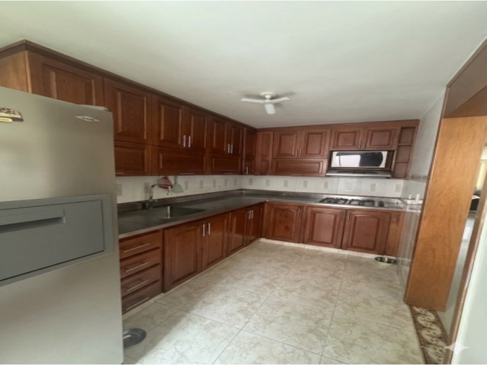 Apartamento en venta en Calasanz, Medellín · foto 2 de 16