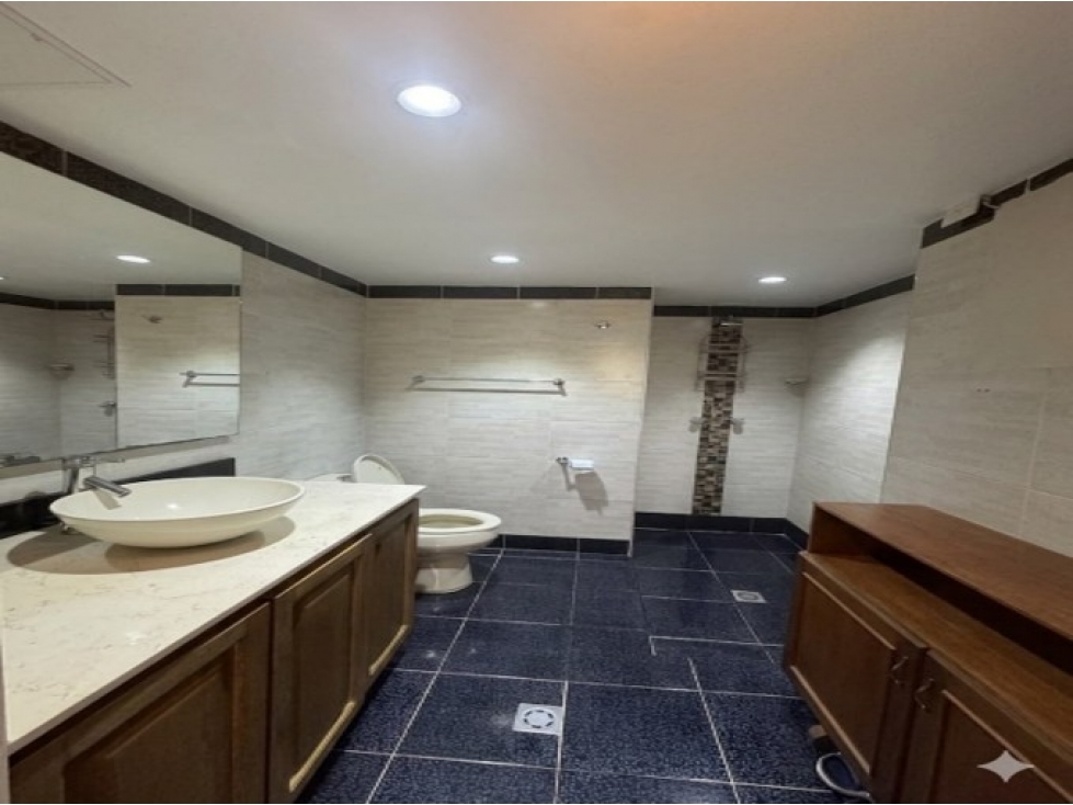 Apartamento en venta en Calasanz, Medellín · foto 8 de 16