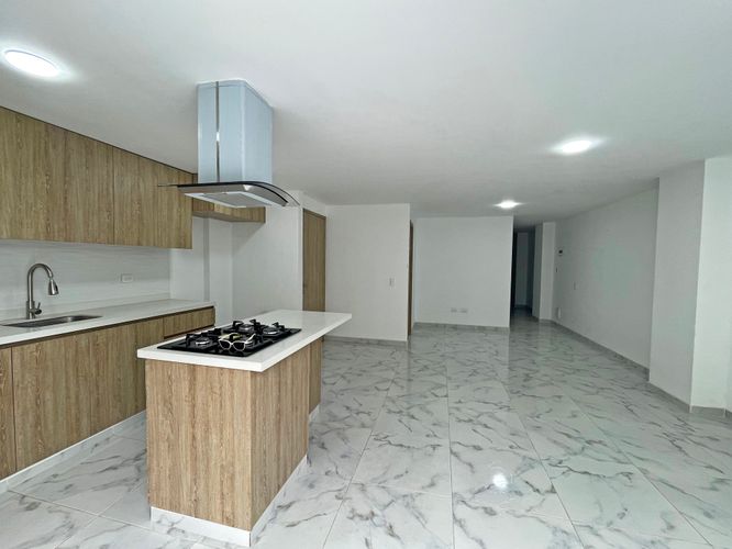 Apartamento de 3 alcobas en venta en Prados Del Norte, Cali, 100 m² · foto 2 de 16