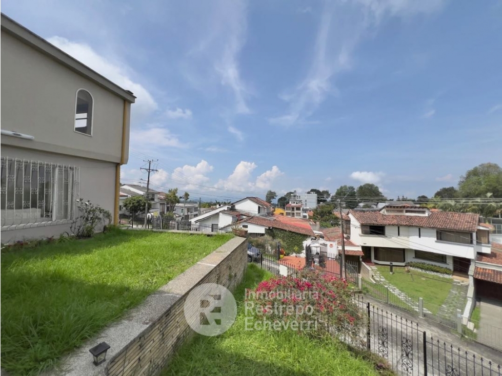 Casa en arriendo en La Francia, Manizales · foto 2 de 24