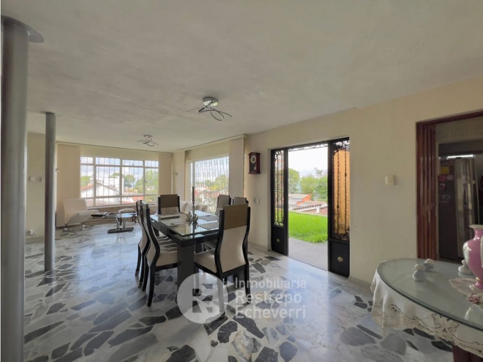 Casa en arriendo en La Francia, Manizales · foto 3 de 24