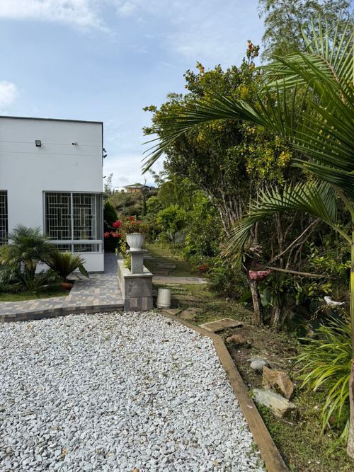 Finca en venta en La Sonadora, El Carmen de Viboral, 240 m² · foto 3 de 5