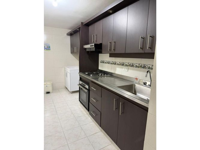 Apartamento en venta en La Aurora, Pereira · foto 3 de 13