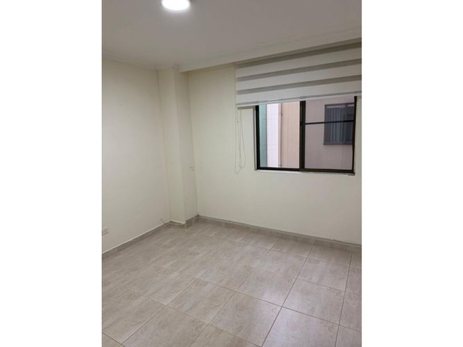 Apartamento en venta en La Aurora, Pereira · foto 6 de 13