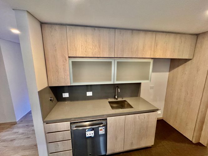 Apartamento de 3 alcobas en venta en Altos Del Poblado, Medellín, 121 m² · foto 8 de 24
