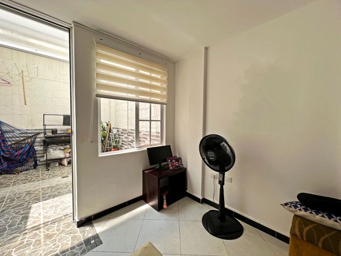 Casa de 5 alcobas en venta en La Base, Cali, 396 m² · foto 8 de 24