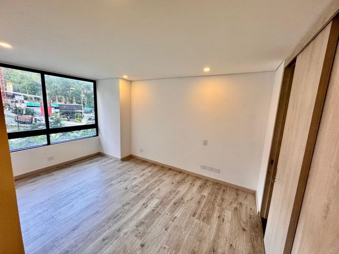 Apartamento de 3 alcobas en venta en Altos Del Poblado, Medellín, 121 m² · foto 11 de 24