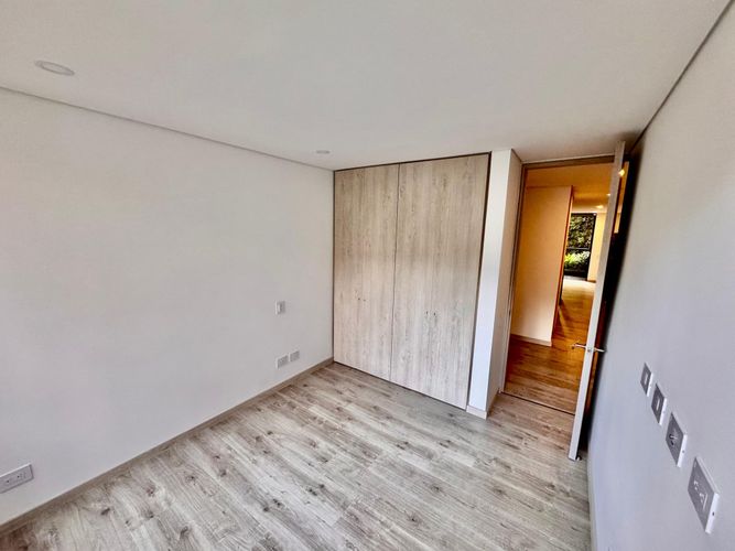 Apartamento de 3 alcobas en venta en Altos Del Poblado, Medellín, 121 m² · foto 14 de 24
