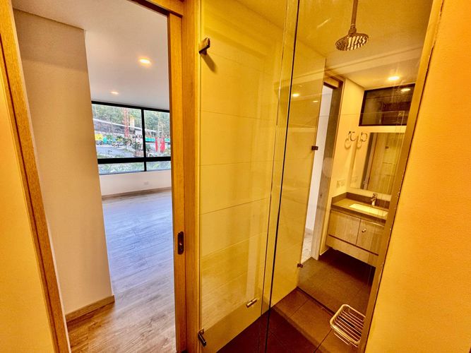 Apartamento de 3 alcobas en venta en Altos Del Poblado, Medellín, 121 m² · foto 19 de 24