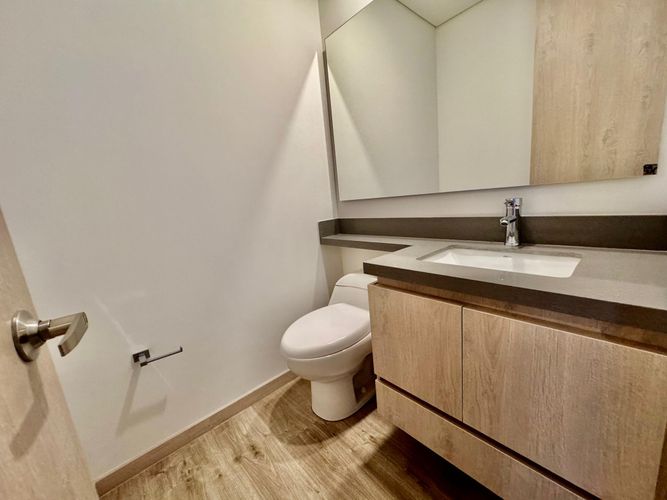 Apartamento de 3 alcobas en venta en Altos Del Poblado, Medellín, 121 m² · foto 20 de 24