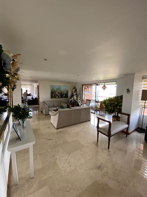 Apartamento en venta en El Poblado, Medellín · foto 12 de 22