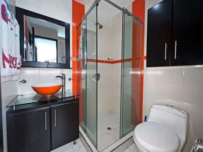 Casa de 5 alcobas en venta en La Base, Cali, 396 m² · foto 20 de 24