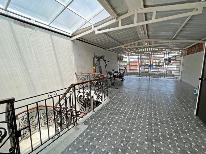 Casa de 5 alcobas en venta en La Base, Cali, 396 m² · foto 23 de 24